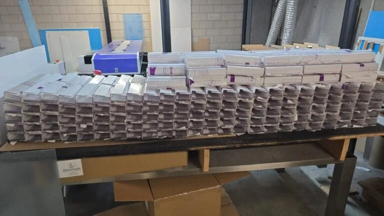 CNC freeswerk voor maatwerk plaatdelen bij Milplex.
